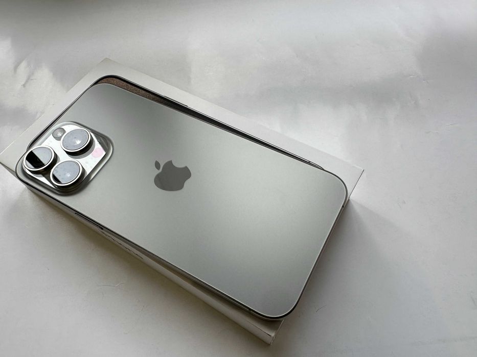 iPhone 15 Pro Max, Natural Titanium, 256 GB