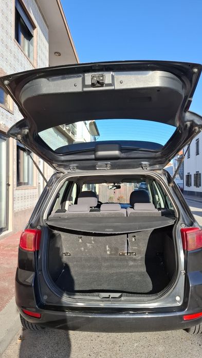 Mazda 2 2003 em bom estado