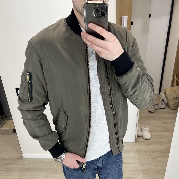 Бомбер Bershka чоловічий бершка куртка вітровка ветровка весна літо