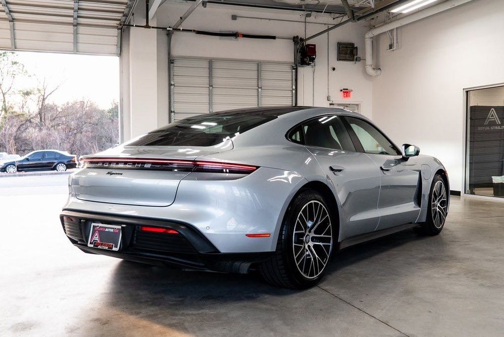 2022 Porsche Taycan RWD з ПДВ