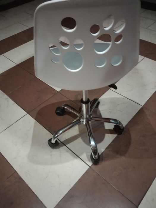 Krzesło obrotowe dla dzieci