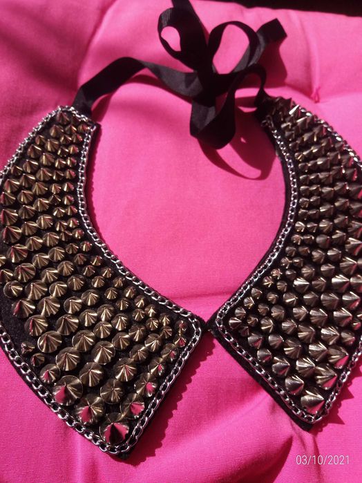 Colares e shokers da Zara