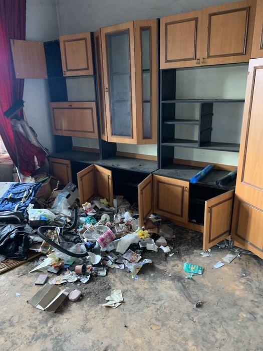 Transport wywóz smiecigruz meble utylizacja sprzatanie expres