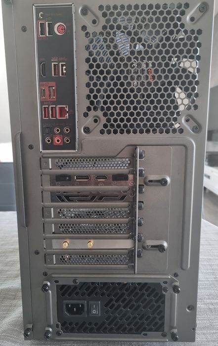 Komputer PC AMD Ryzen 7 3700X, MSI RTX 2070 8GB