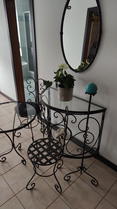 Zestaw mebli kutych metaloplastyka