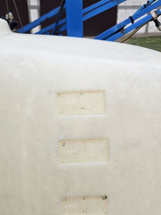 Opryskiwacz Blanchard 800l/12m