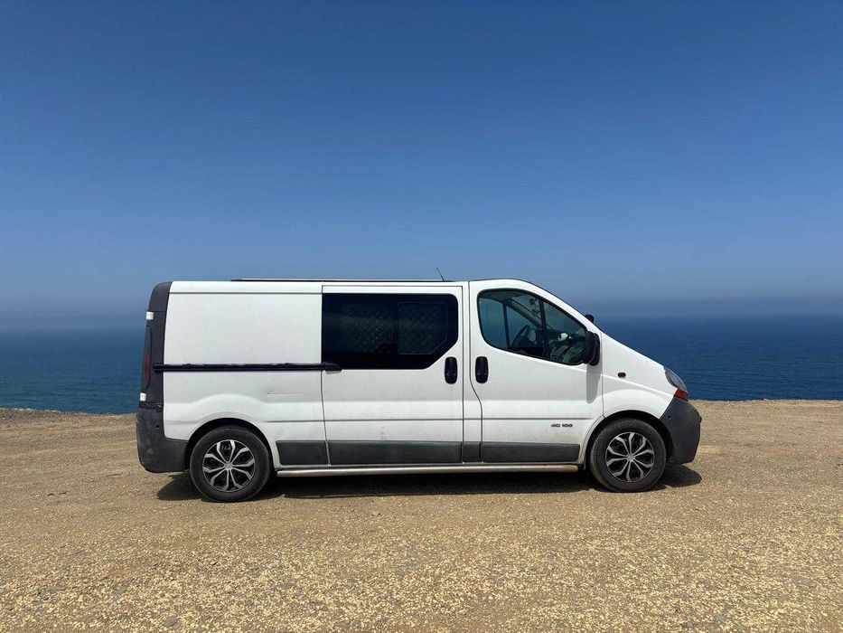 Renault Trafic Campervan 2006 – Pop Up Roof – Pronta a Viajar