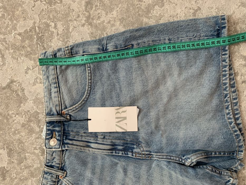 Джинсові шорти Zara розмір 42