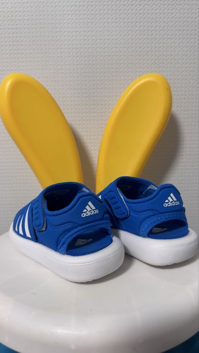 Сандалі босоніжки аквашузи adidas 21 р