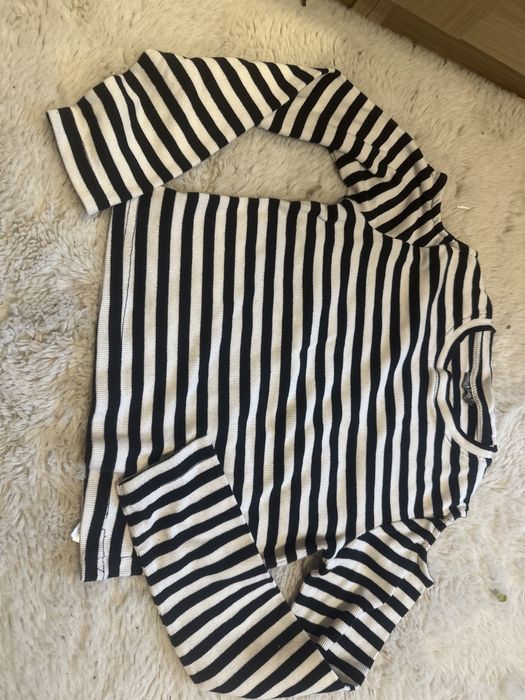 Bluska z wyciencięciem  na ramionach rozmiar 158/164