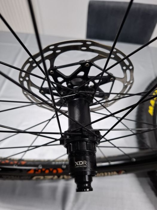 Jogo de jantes dt swiss x1900 spline