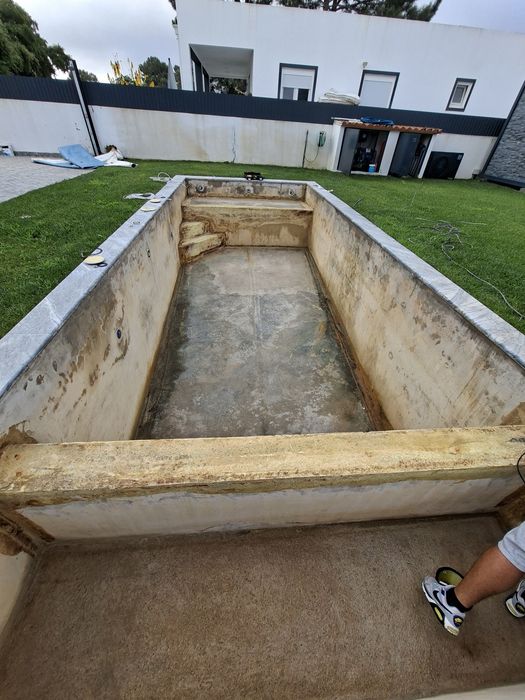 Construção e Manutenção  de Piscinas