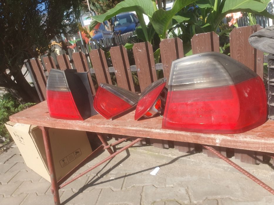 Lampy lampa tyl bmw e90 komplet