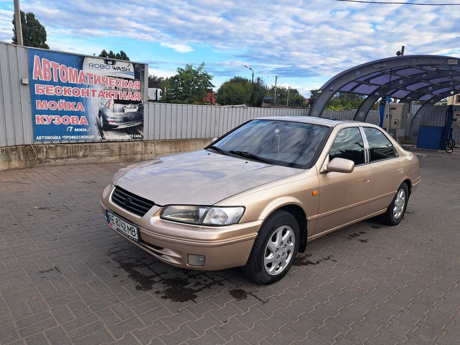 Продам Toyota Camry SXV20