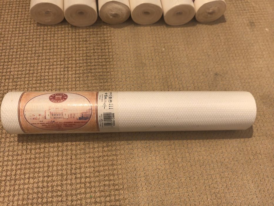 Włoska tapeta winylowa. Bardzo wysoka jakość i wykonanie.