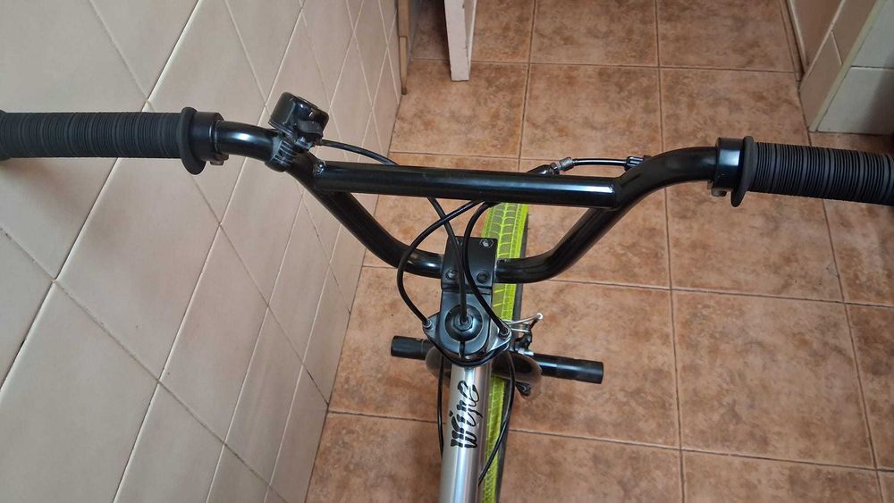 BICICLETA BMX WIPE 500 20 polegadas
