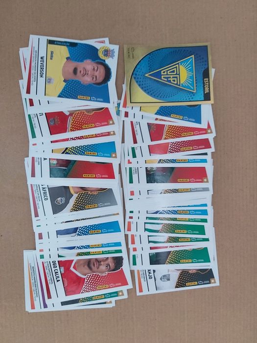 Cromos Liga 24/25 com mercado de inverno/bis