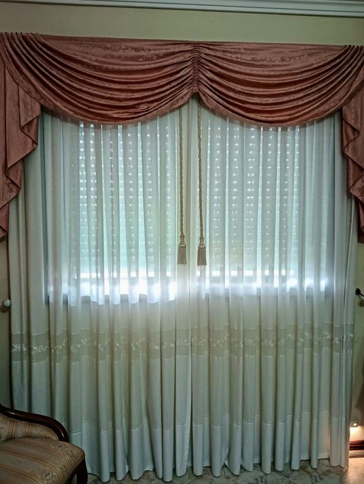 Cortinados 200x220cm c/ camilha