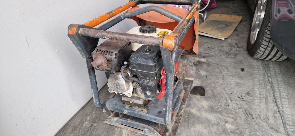 Zagęszczarka Honda, Belle