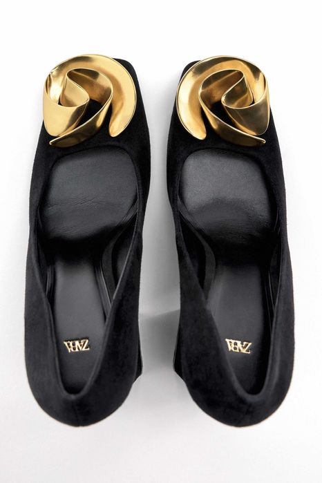 Zara buty ze złotym kwiatem zamszowe eleganckie