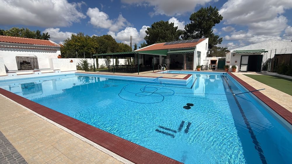 Casa de piscina T0 em Quinta muito sossegada.