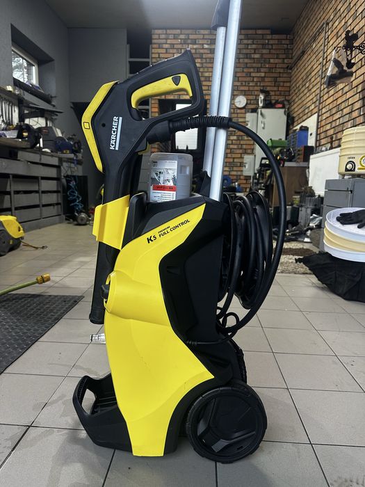 Karcher k5full. Керхер. Мойка