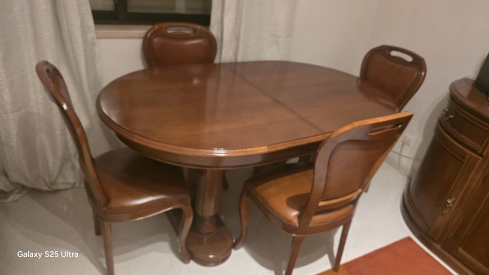 Vend se essa messa com 3 cadeiras