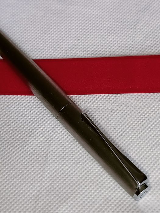 Długopis Lamy w pokrowcu