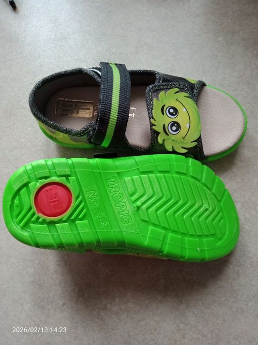 Sandałki kapcie barefoot 3f rozm. 26