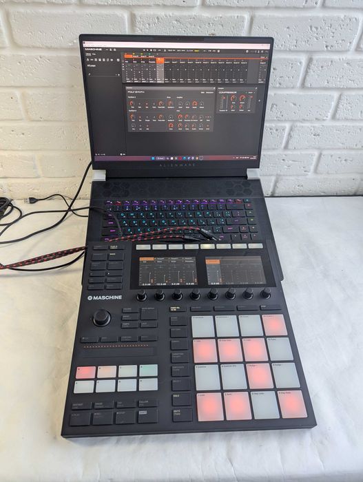 maschine mk3 - Купити музичні інструменти - Ціна на OLX.ua