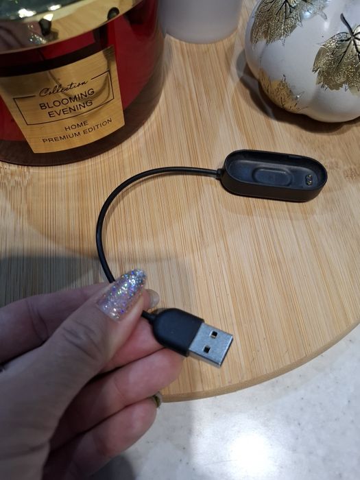 Ładowarka USB do zegarka opaski  Smart Band 4