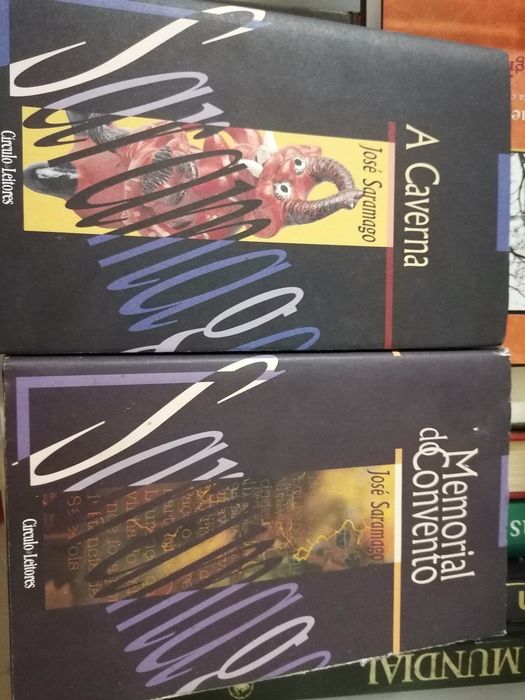 Livros "A Caverna" e "Memorial do Convento" de José Saramago