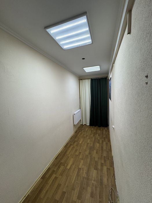 Оренда комерційного приміщення р-н. ТРЦ Будинок Торгівлі