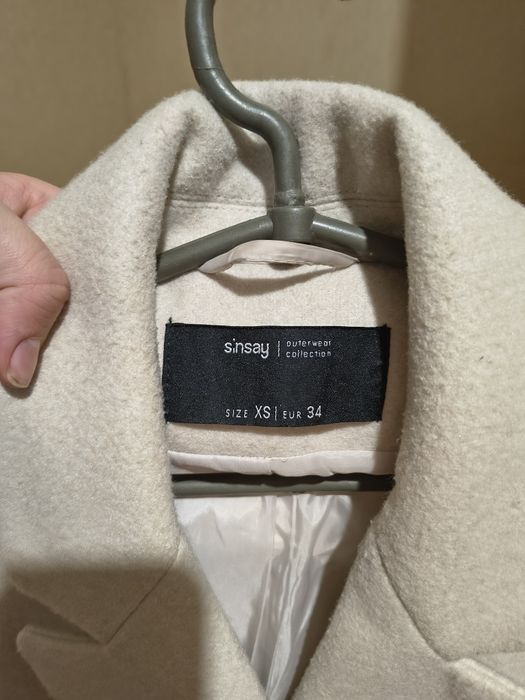 Жіноче пальто Sinsay, XS (EUR 34), світле