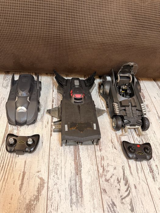 Бэтмен машина на радиоуправлении , трек бэтмен хот вилс