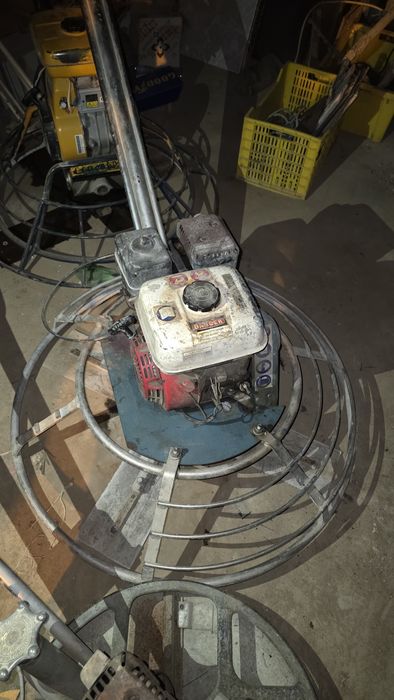 Helicoptero alisador betão