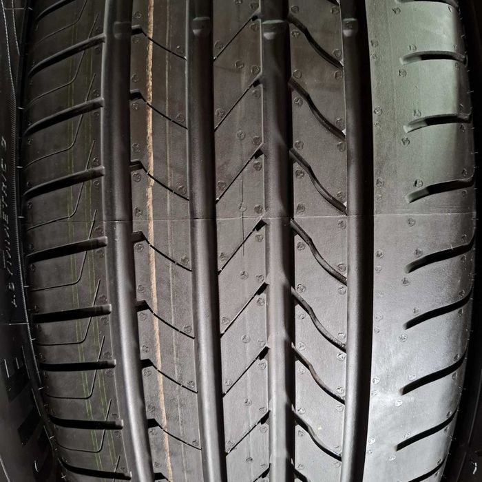 215/55/16 R16 Goodyear EfficientGrip 2шт нові