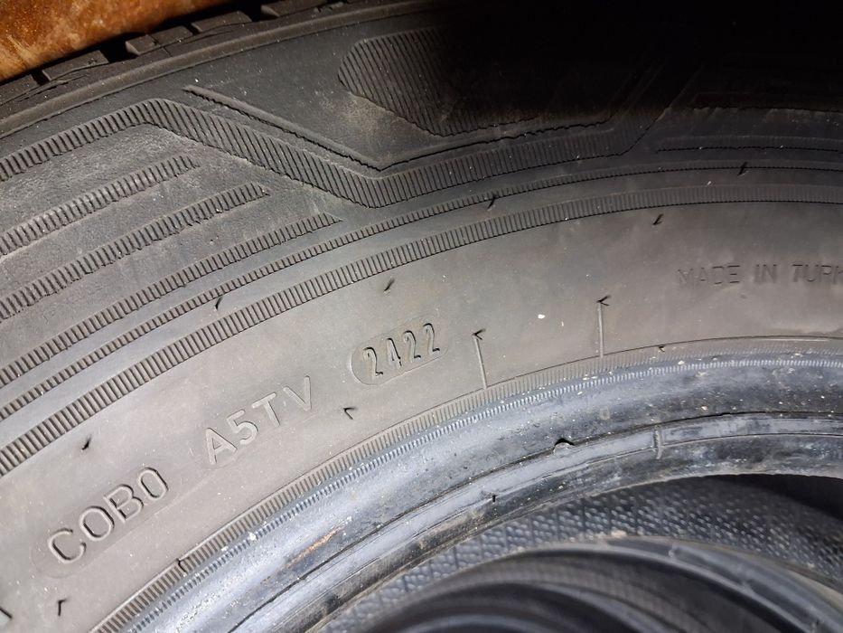 235/65 R16 C Goodyaer Vector 4seasons резина зима КОМПЛЕКТ , Пара