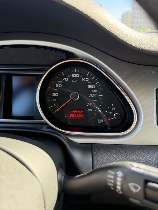 Audi Q7 2010 3.0 TFSI
