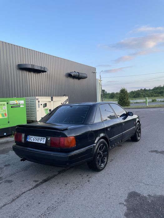 Продам ауді 100с4