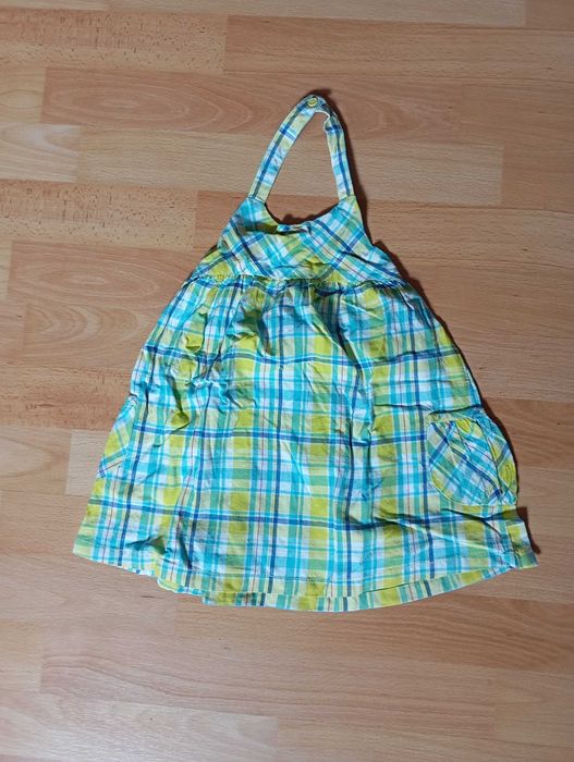 2 vestidos 18-24 meses
