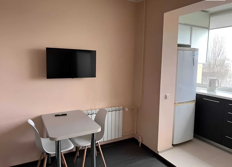 Оренда 1-к квартири на вул. Олекси Тихого