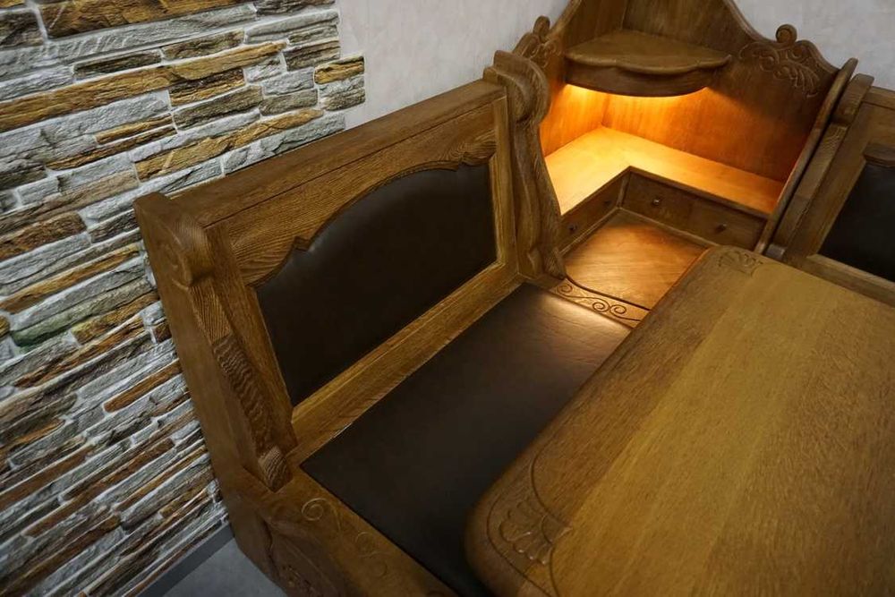 Ekskluzywny Narożnik Kuchenny Podświetlany Stół Rozkł 4 krzesła  K-499