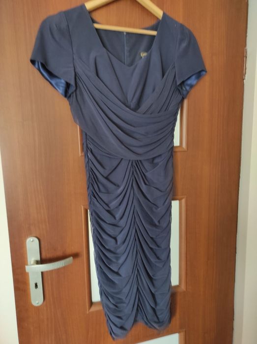 Sukienka z marynarka r 44, stan bardzo dobry