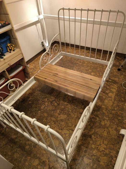 Cama de criança extensível, de ferro, ikea mennin