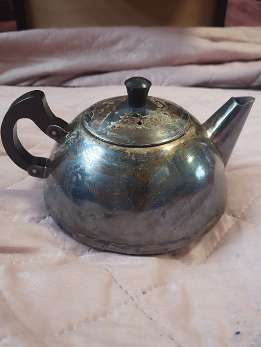 Stary czajnik imbryk