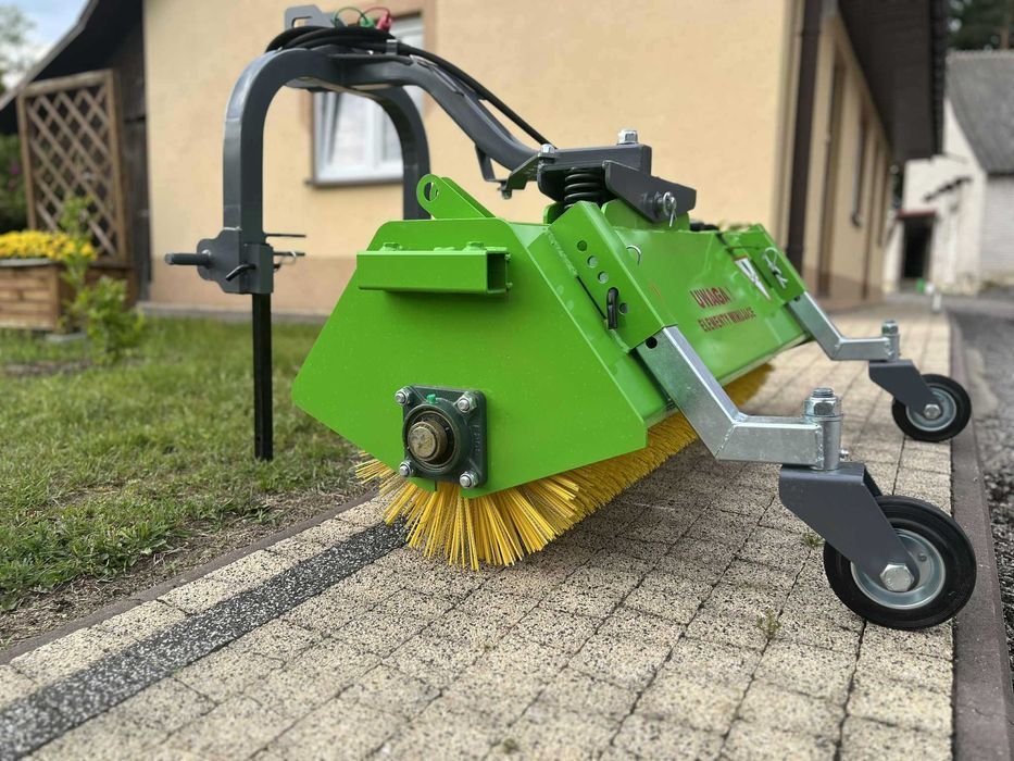 Zamiatarka do ciągnika na tuz/ wózka widłowego/ euroramkę transport