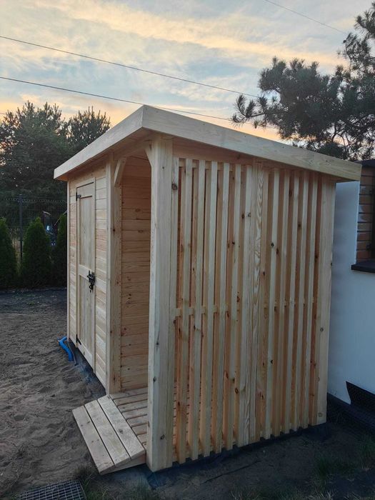 Drewutnia ogrodowa lamelowa 1 x 1,5m z domkiem narzędziowym 2 x 1,5m