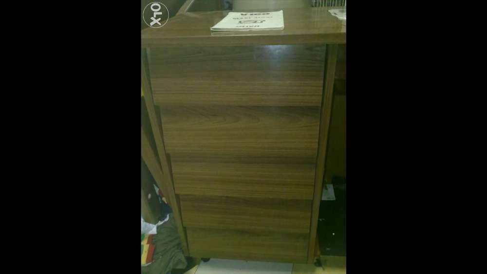 Maquina de costura Oliva mod V160 maxi 4000 movel original e impecavel