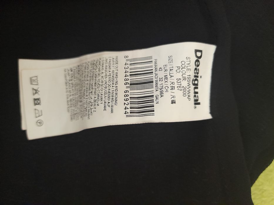 Sukienka  Desigual  z wiskozy